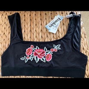 Frankie’s bikinis NEW with tags Dylan top large 😎